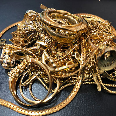 We puchased 18k gold jewelry together!