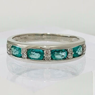 Cincin Zamrud 0.57 karat K18WG